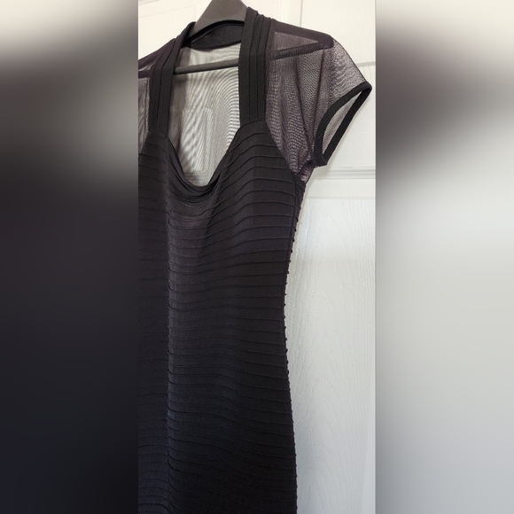 Le Chateau bodycon dress - Picture 3 of 4